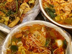 -二钢串叔麻辣烫(华龙大厦店)