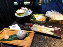 -湊湊火锅·茶憩(新中关购物中心店)