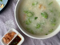 菜心粒骨腩粥-汤臣·空中餐厅·严选粤菜(石湾世博广场店)
