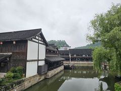 -鲁镇