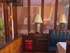 -八府香鸭·啫啫煲(华山路店)