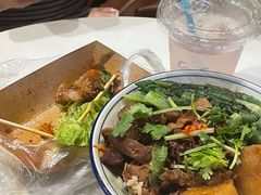 -CowCow其其·牛杂咖啡公司(六运店)