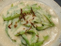 雪顶蚕豆泥淋苦瓜-半山腰·云南菜(侨福芳草地店)