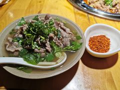 碗碗嫩牛肉翘脚-大众跷脚牛肉馆·非遗传承单位(峨眉山店)