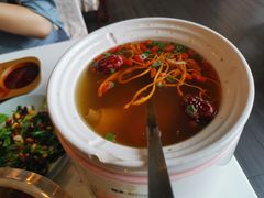 -小六汤包砂煲菜(文景路店)