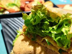 -八月美食小馆(银泰城总店)
