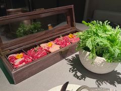 -左庭右院鲜牛肉火锅黑金店(陆家嘴中心店)