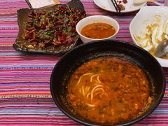 -香巴拉云南餐厅(华莱坞店)