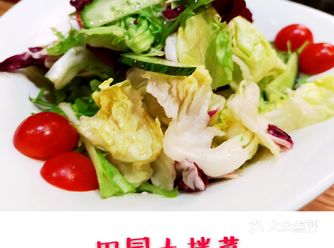 醉蟹钳和田园大拌菜味道也经典，尤其蟹钳