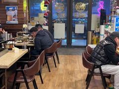 大堂-長壹旋转烤吧 农家鸡火锅