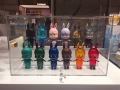 -泡泡玛特POPMART(国金街店)