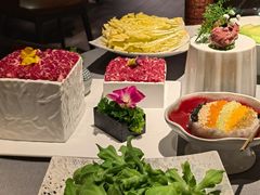 -左庭右院鲜牛肉火锅黑金店(陆家嘴中心店)