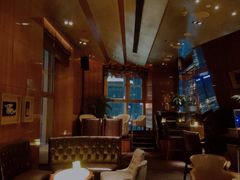 -翡翠36酒吧(浦东香格里拉店)