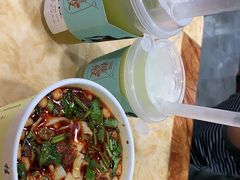 -覃肥叔桂林米粉(粮道街店)