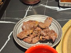 -山川小町·极番烧肉(新地假日广场店)