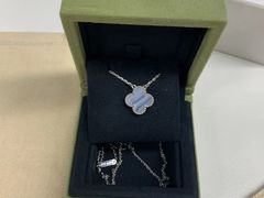 -小飞侠奢侈品回收 寄卖 养护(宝山宝龙广场店)