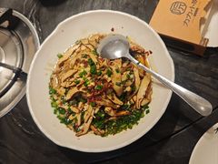 -湘力力小院·鱼汤泡饭(枫林路店)