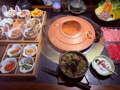 -菌自由丨野生菌火锅特色庭院餐厅(丽江古城店)