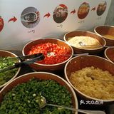 又是一家生意火爆的民间火锅