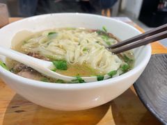 -嘻小北·兰州清汤牛肉面(太平洋森活天地店)