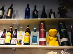 -84那年咖啡馆(李沧万达店)
