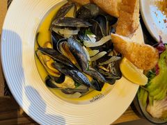 -Common Table · Brunch & Coffee
