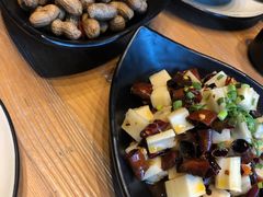 -临界音乐酒馆·小龙虾·江湖菜(华熙LIVE·鱼洞店)