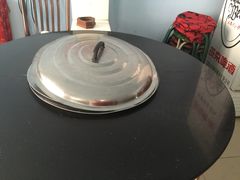 铁锅炖活鱼-铁锅炖活鱼