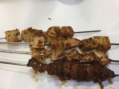 -三炮海鲜烧烤店(河畔·幸福城店)