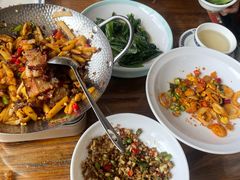 -老唐三下锅 ·张家界地标美食(溪布街店)
