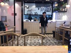大堂-顾一碗馄饨·烧麦(儿童医学中心店)