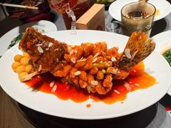 -吴越荣记苏州菜·松鼠桂鱼100%活鱼现做(斜塘老街店)