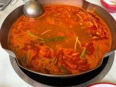 -毛辣果·贵州红酸汤牛肉火锅(西单店)