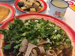 -刘二姐襄阳牛肉面(鸟巢店)