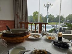 -天乐农家鱼头王(天目湖店)