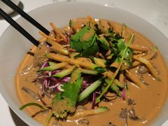 手工大拉皮-关东小磨东北菜(漕河泾印象城店)