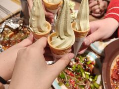 -街角等你.大连海鲜烧烤.经典铁板海鲜串(西安路店)