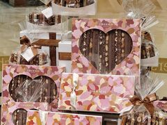 -Laderach 莱德拉(上海环贸iapm店)