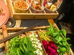-菌自由丨野生菌火锅特色庭院餐厅(丽江古城店)