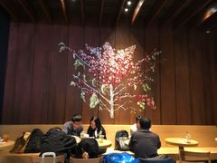 -星巴克(广州南站A18检票口楼上)