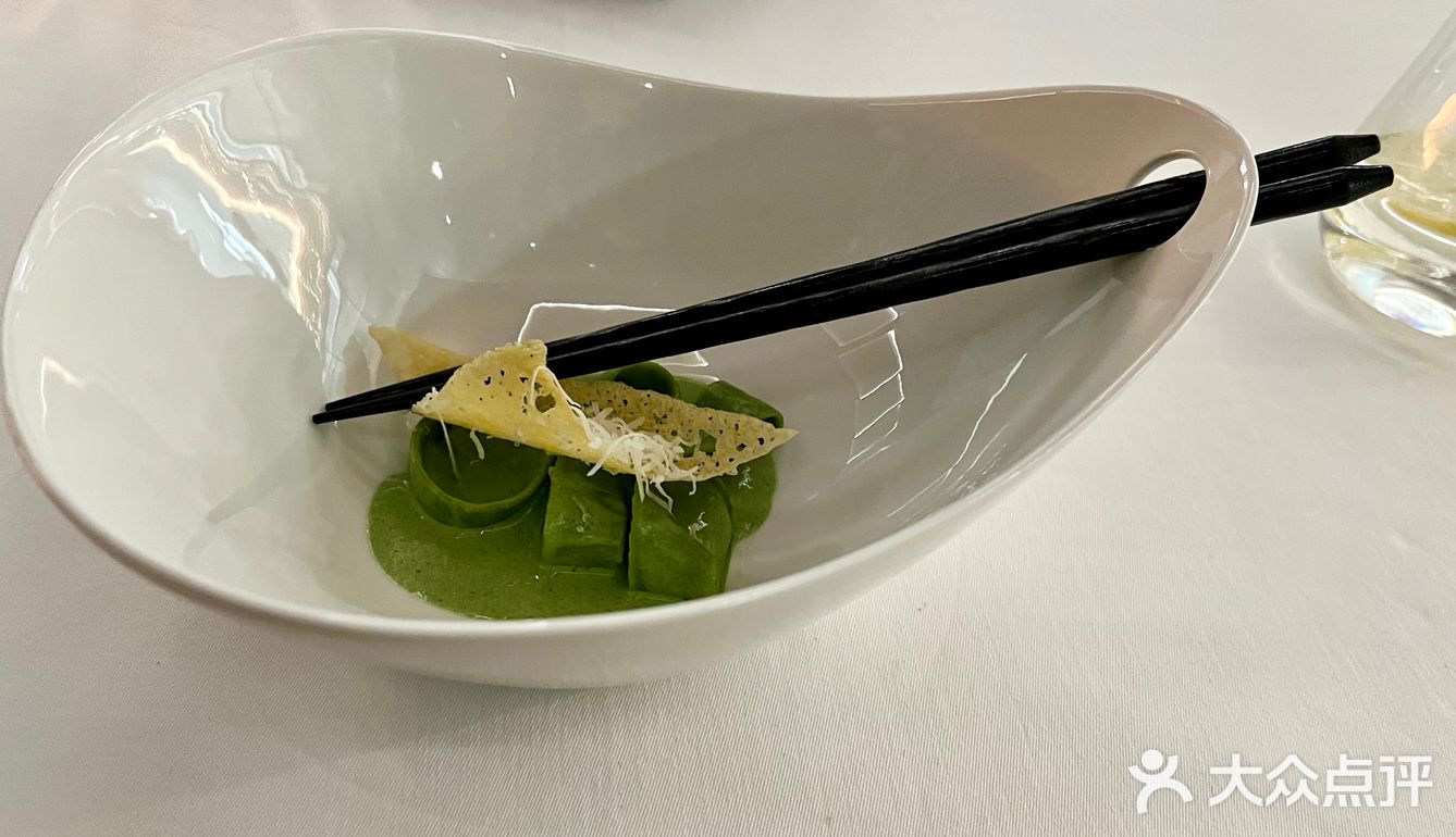 酒窖里的西餐｜HIK9乚厨