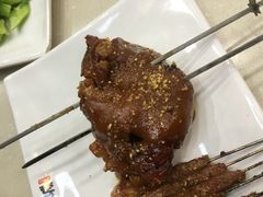 烤猪手-白玉串城(南六中路店)