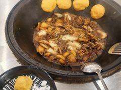 -粘豆包柴火铁锅炖