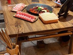 -旧街市鲜货老火锅(大光路店)