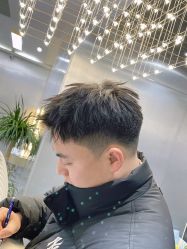 -Tloml salon