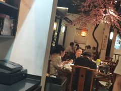 大堂-卢大鲜鱼头捞饭(美利广场店)
