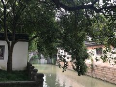 -汇龙潭