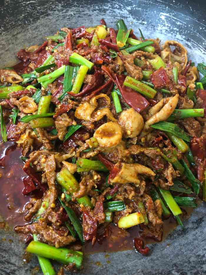 独山特色虾酸牛肉馆-"虾酸,是贵州独山特有的一种用河虾发酵后烹.