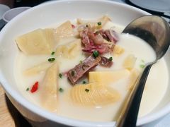 火腿焐问政山笋-徽州小镇(高新店)