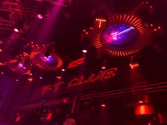 -TT CLUB 酒吧